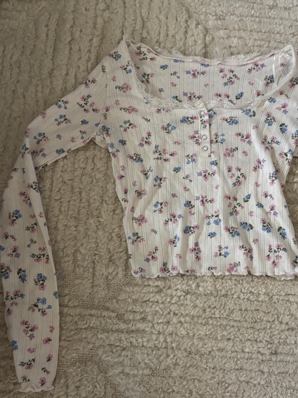 Floral Ribbed Button-Front Long Sleeve Crop Top - Cream with Pink & Blue Flowers